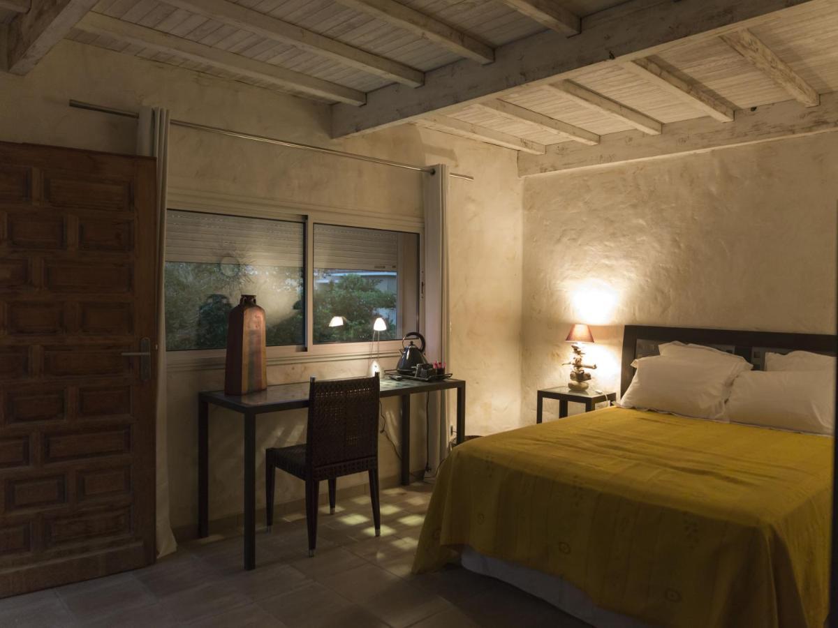 فندق La Casa Nert Millas الغرفة الصورة